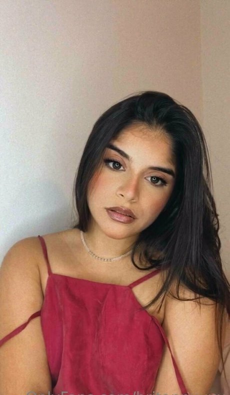 britannyxxx buena estrella porno archivo