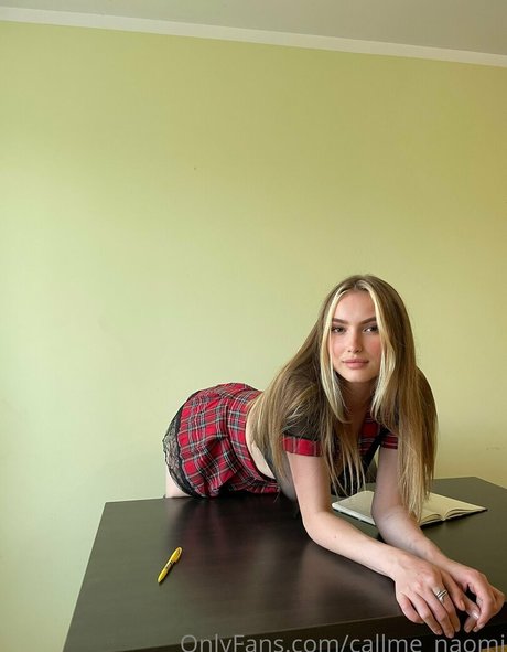 callme naomi xxx estrella porno archivo