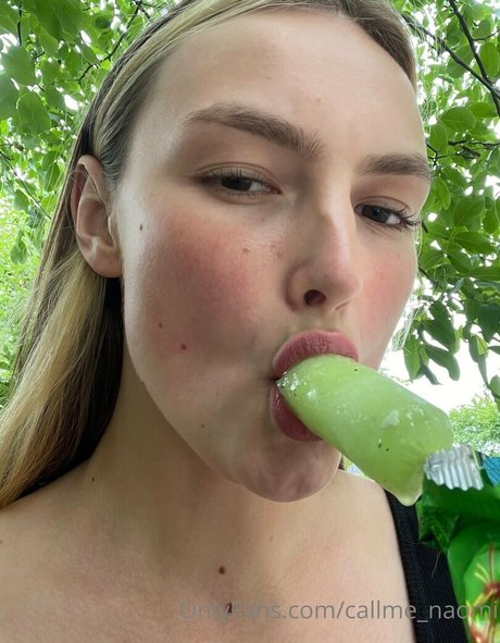 callme naomi actriz adulta foto