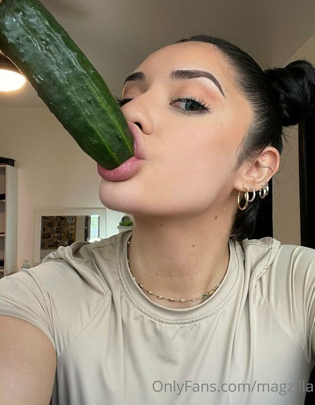 Magzilla Magzillac actriz caliente imágenes