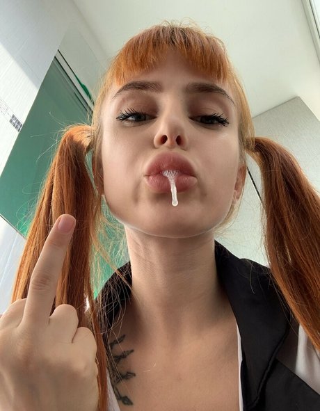 Goddess Kira jolie star du porno des photos