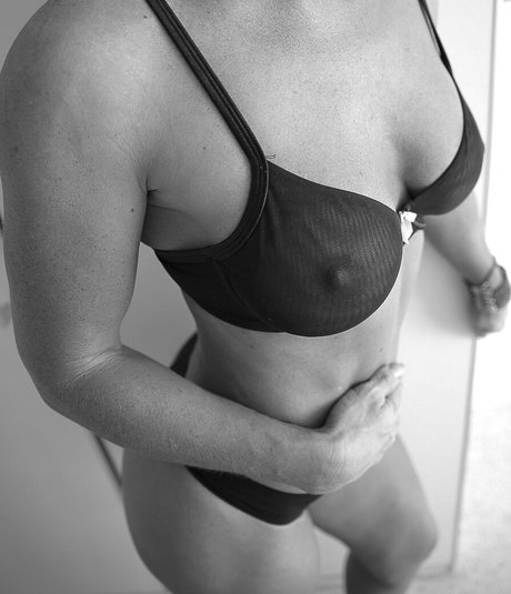 Midwestgirl84 buen modelo galerías