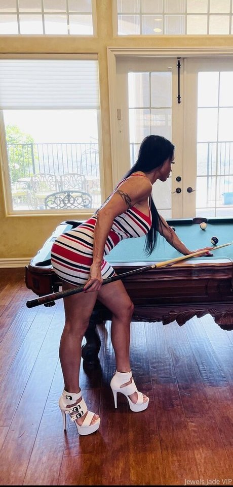 jewels jade vip modelo de alta definición galerías