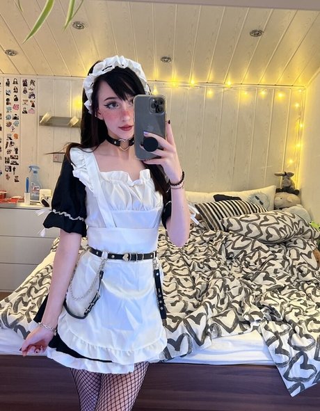 Nananightray star nude photos