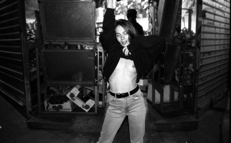 Nastya Pavonskaya star du porno en haute qualité galeries