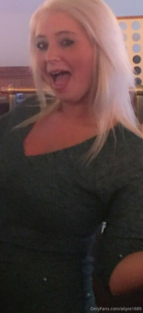 alipie1689 modèle sexy galeries