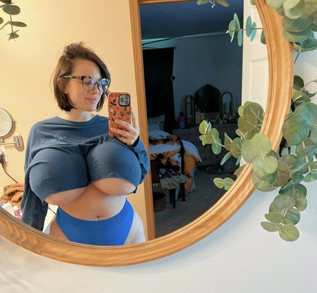 Brittany Elizabeth estrella xxx galería