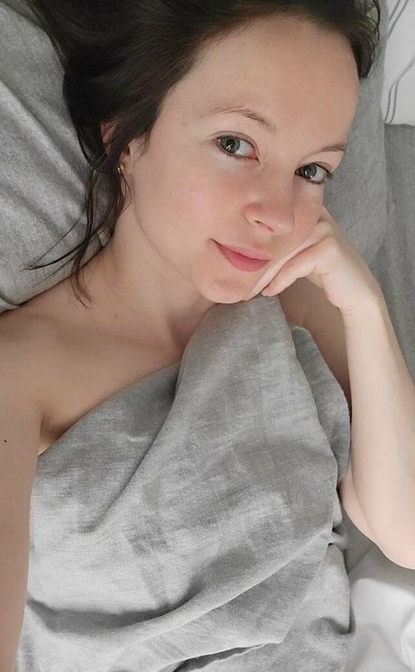 Rose Haze actriz atractiva archivo