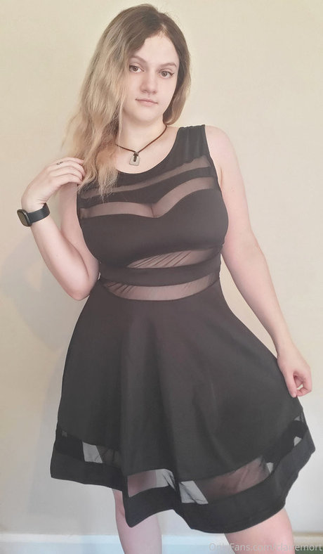 Annonalfa hermosa estrella porno galería