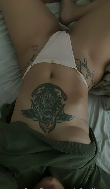 rousse 777 actriz desnuda recopilación