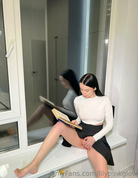 lilypinkglow jolie star du porno img