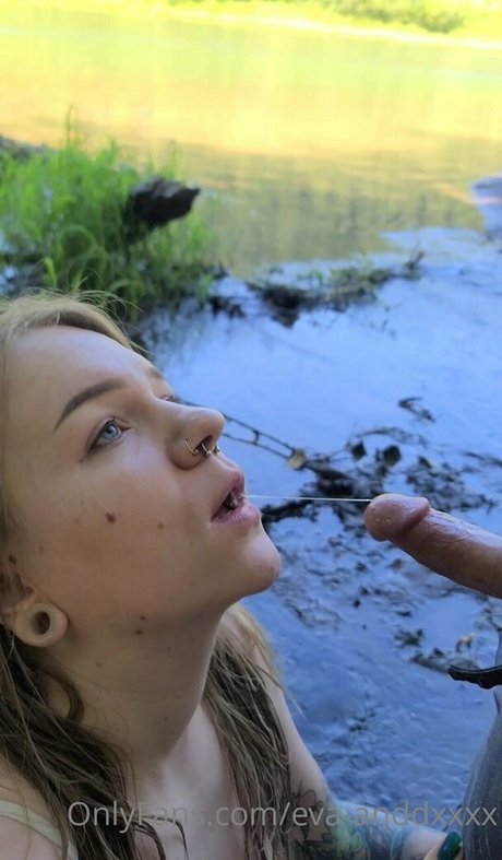 eva evergreene estrella desnuda foto