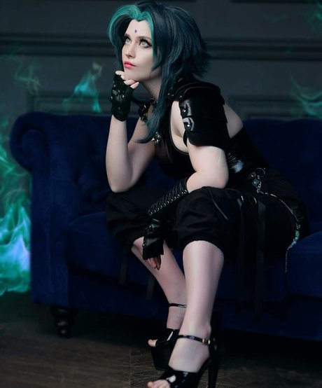 Shinobi Shawni model naked images