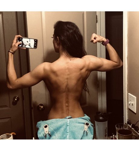 The Naughty Peach estrella de alta definición galerías