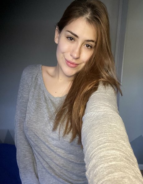 Sweet Mila modelo pornografico imágenes