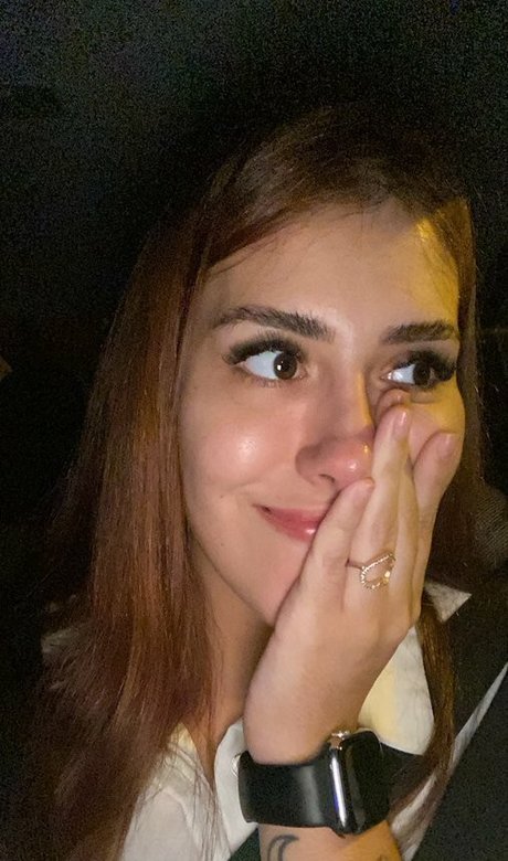 Sweet Mila arte estrella porno galería