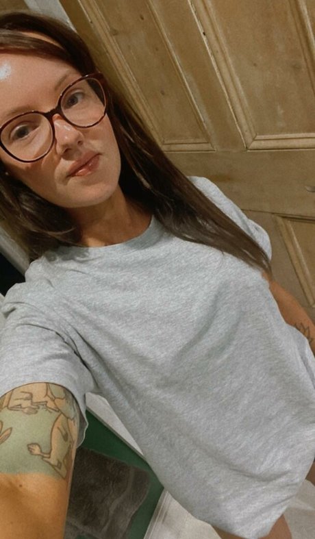 Maisey Brooks modelo superior galerías