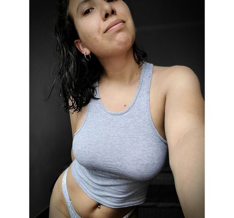 missxxx25 estrella libre fotos