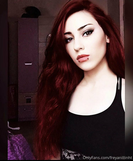 freyanillinht model hd picture