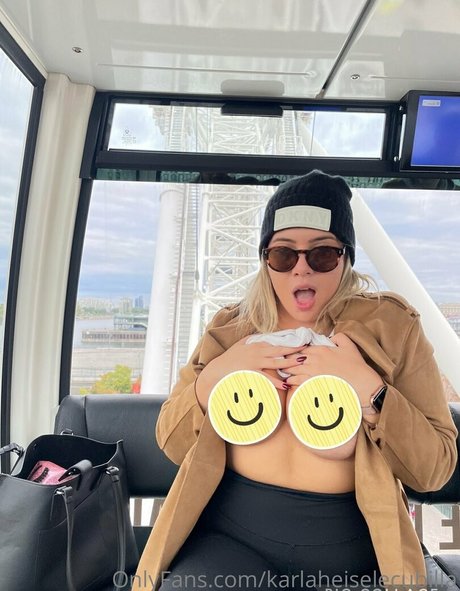 karlitathek modèle de haute qualité galeries