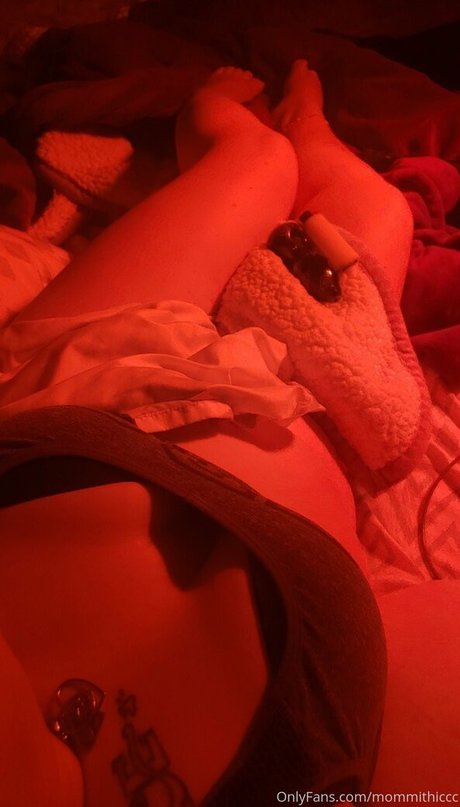 mommithiccc étoile photos