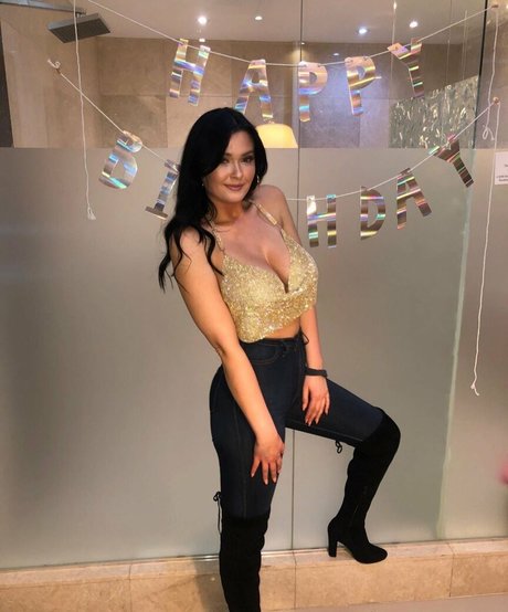 Michelleyroo erotic actress pics
