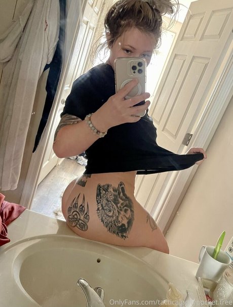 Valkyrieuntamed modelo adulto foto