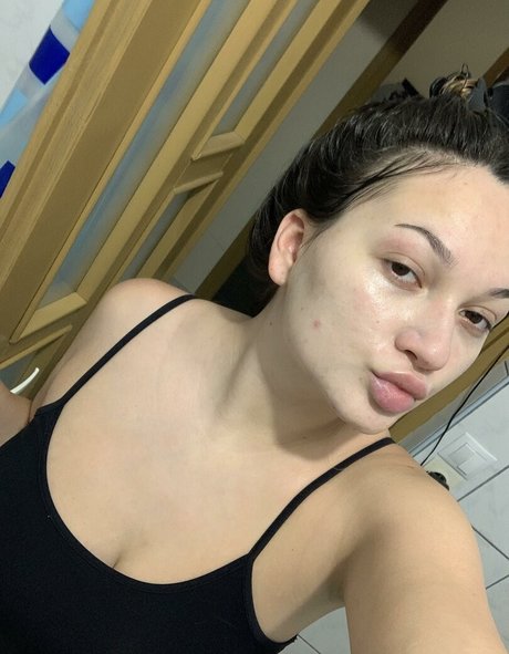 XxkityxX actrice de nus images