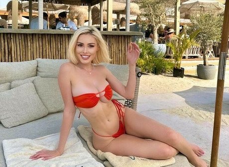 Jacklyn tiger modelo atractivo foto