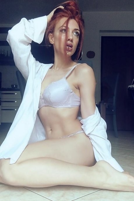 Martina Amoro actriz exclusiva galería