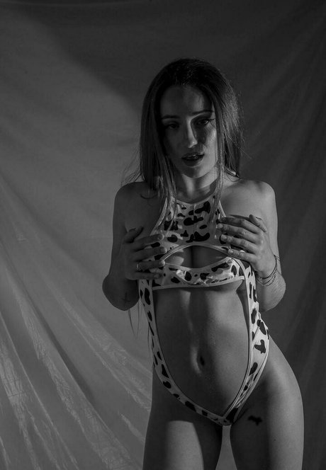 janiss oficial modèle adulte galeries