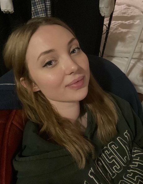 rosalindcorrupts nudes model photos