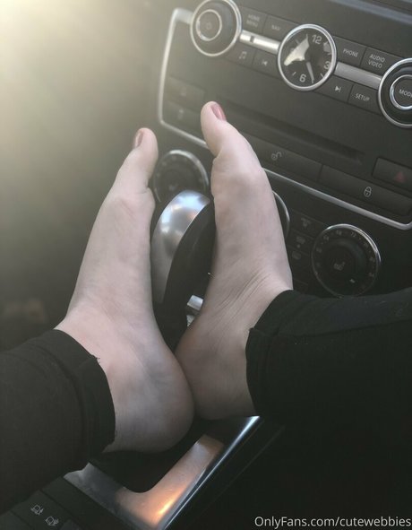 cutewebbies modelo de alta definición archivo