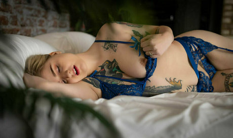 missgwenstacy étoile de l'art des photos