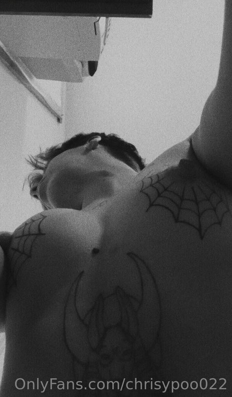 chrisypoo022 sex model pic