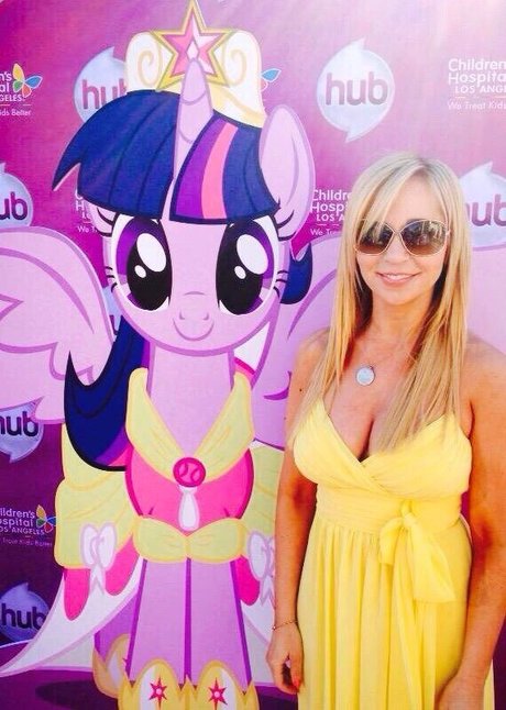 Tara Strong estrella hermosa fotos