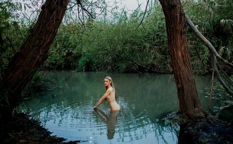 Nikol Lemme actrice sexy galerie