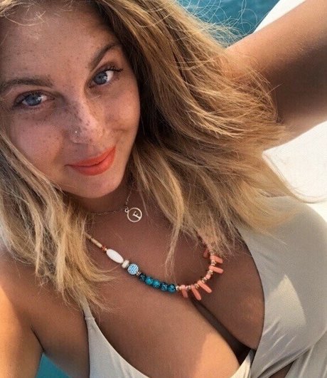 francesca m star du porno gratuit galeries