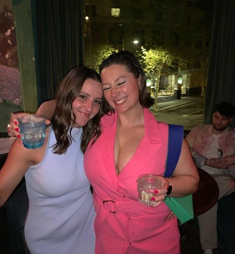 SliceOfSalami estrella porno sexy imágenes