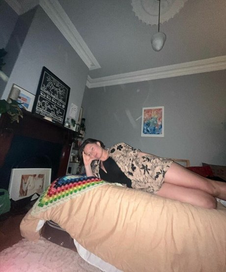 SliceOfSalami belle actrice img