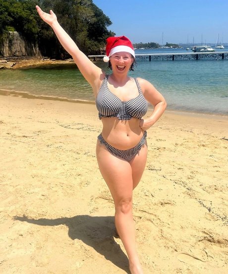 SliceOfSalami actrice sexy des photos