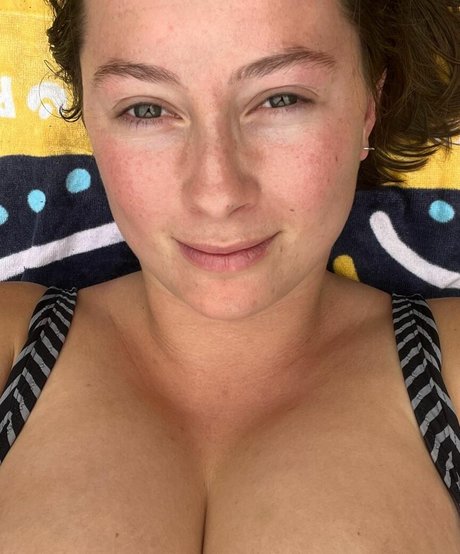 SliceOfSalami actrice érotique galerie