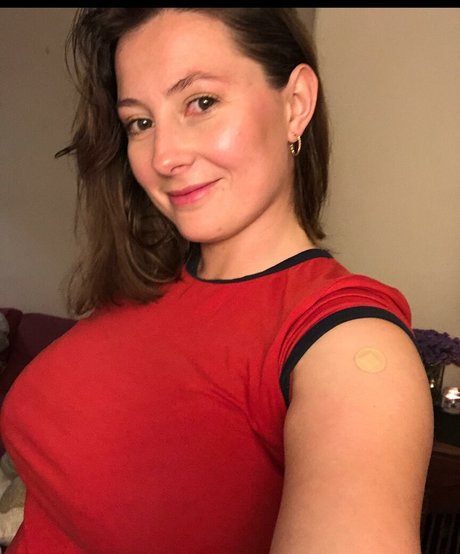 SliceOfSalami étoile sexy img