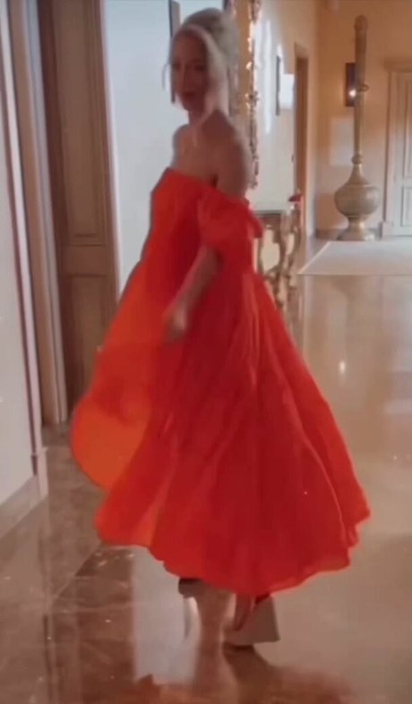 Upskirt Onlyfans caliente foto