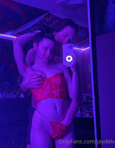 jaydelv modelo desnudo galería