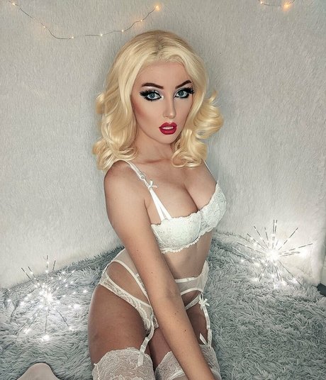 stacycosplays modèle érotique image