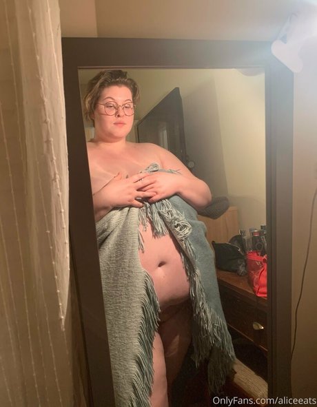 aliceeats adult model photos