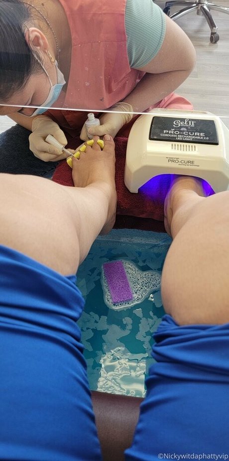 bigbuttsmutt Miniature