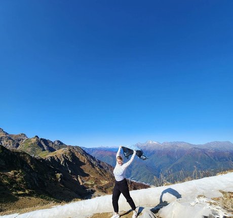 Veronika Ivanova actrice libre photos