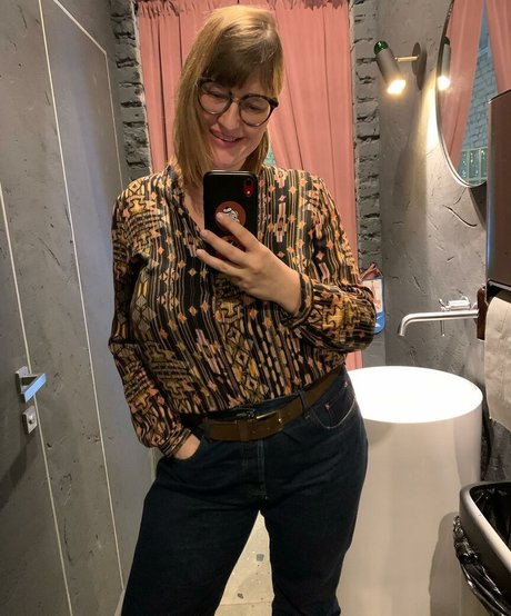 Veronika Ivanova estrella erótica fotos